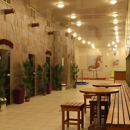 Отель Wellness Szindbad 3*