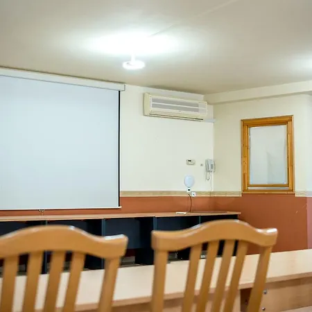 苏贝德康体酒店