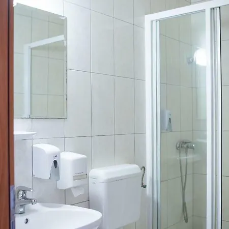 苏贝德康体酒店 3*