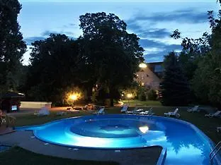 Wellness Szindbad 3* Balatonszárszó